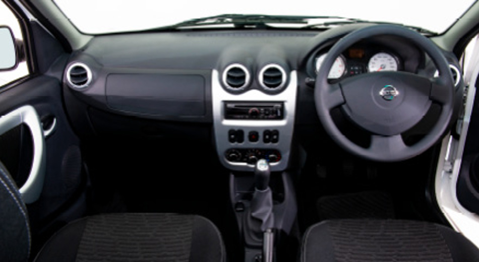 SPACIOUS CABIN-Vehicle Feature Image