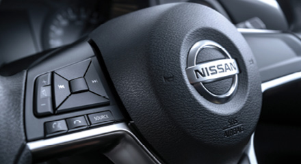 Nissan Navara SE Steering-Wheel