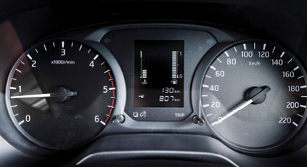 Nissan Navara XE Speedometer